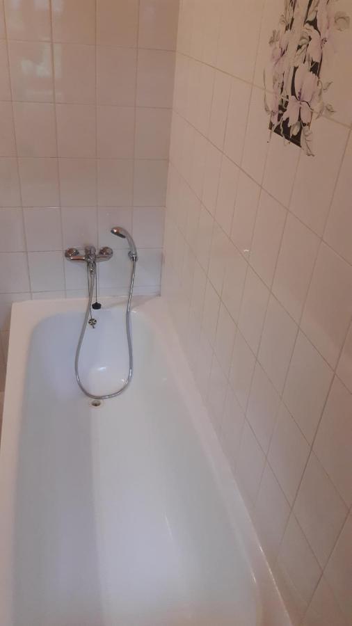 Budha Apartma Jirikov  エクステリア 写真